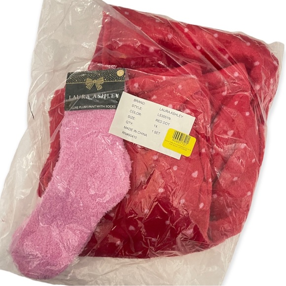 LAURA ASHLEY Fleece Pajama Bottoms & Fuzzy Pink Sock Set Red Pink Dot PJ Pants - Picture 3 of 8